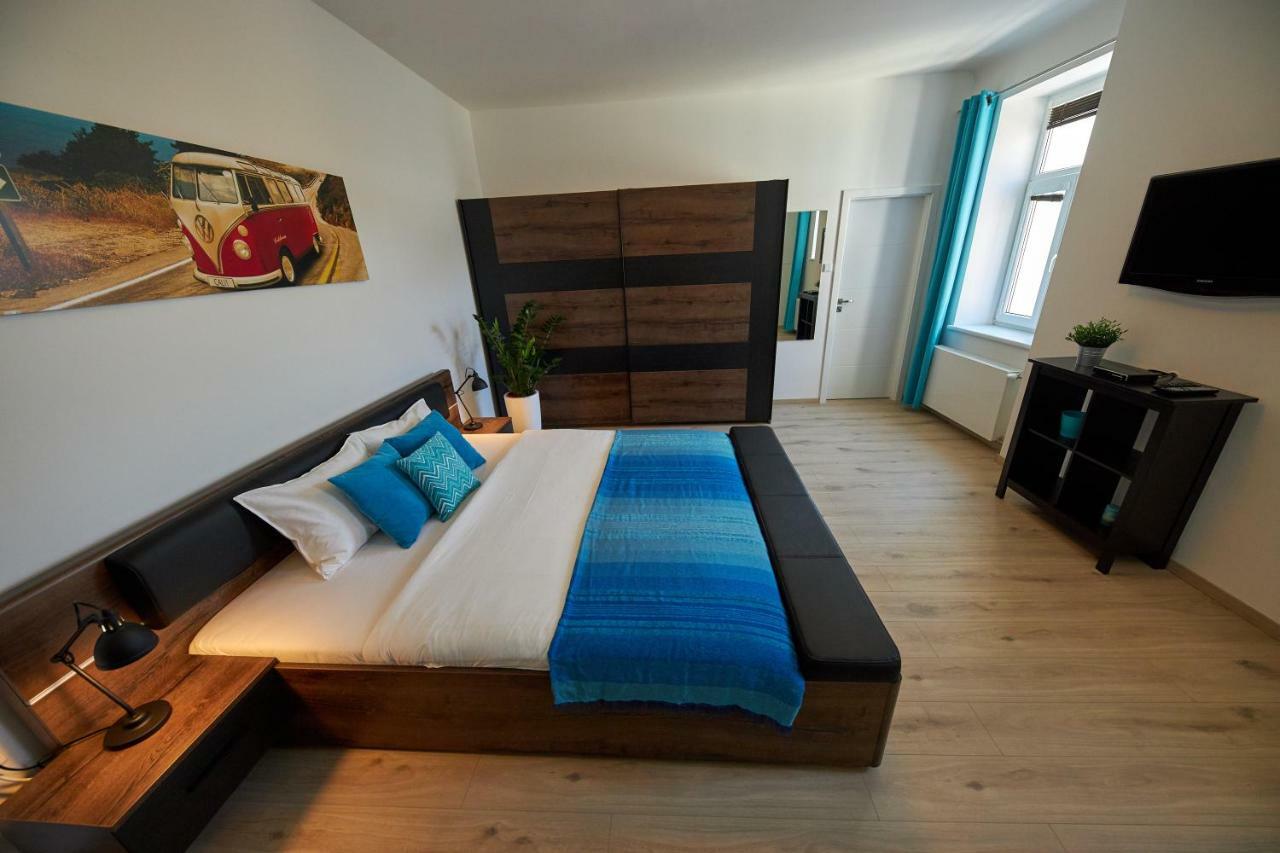 Le Monde Apartment Bratislava - amazing 5BDR in downtown Buitenkant foto
